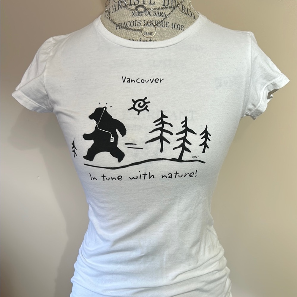 Vancouver Nature Bear T-shirt